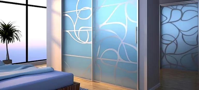 Frosting Glass Cabinet Doors in Ives Estates, FL